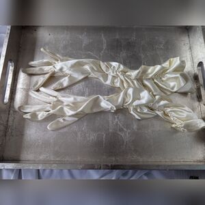 🤍 Long Gloves Elegant Satin Lovers One Size Fits All By Finale Opera Party